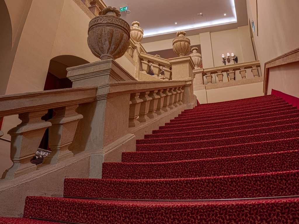 Mercure Szekesfehervar Magyar Kiraly المظهر الخارجي الصورة