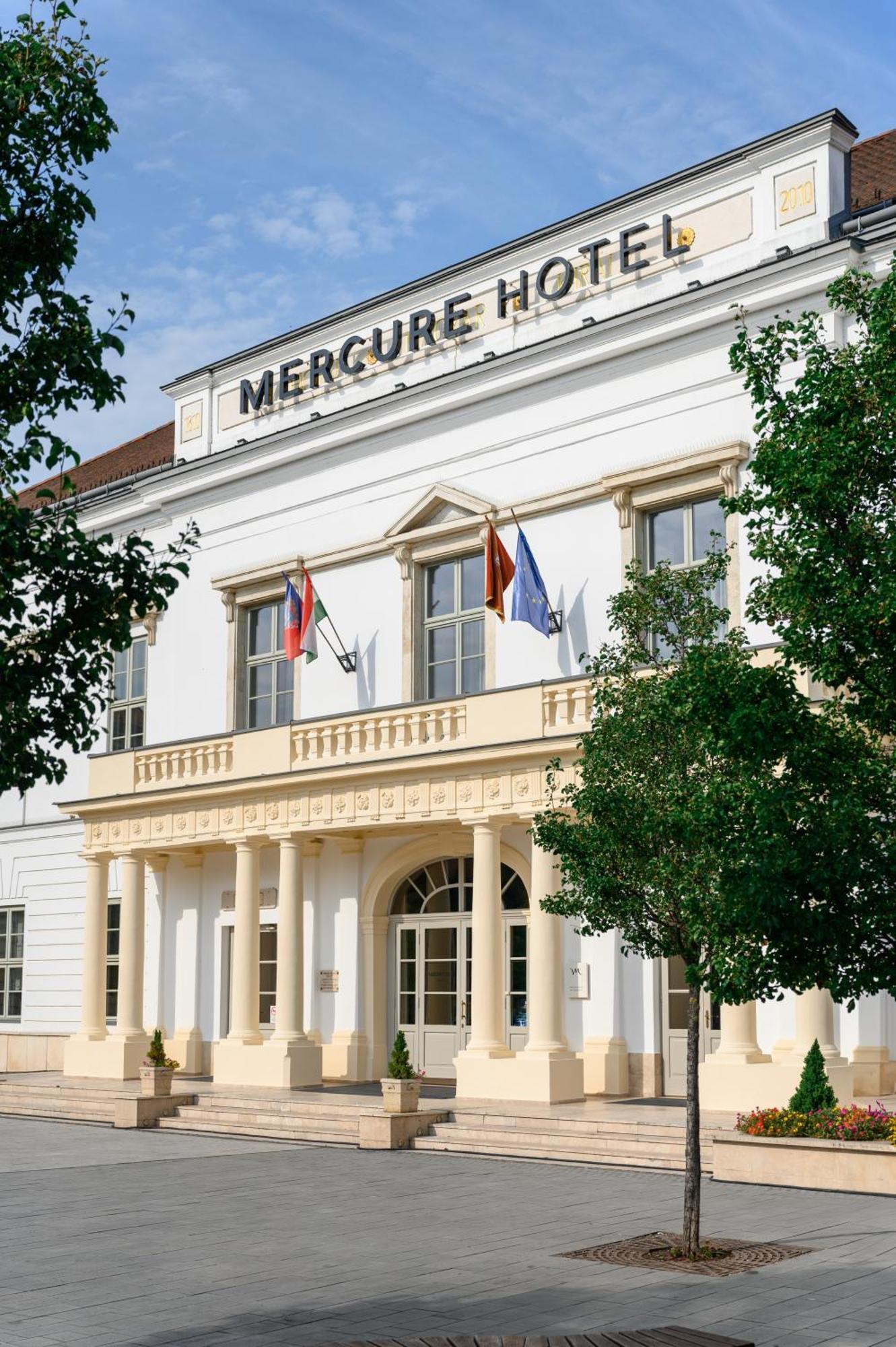 Mercure Szekesfehervar Magyar Kiraly المظهر الخارجي الصورة