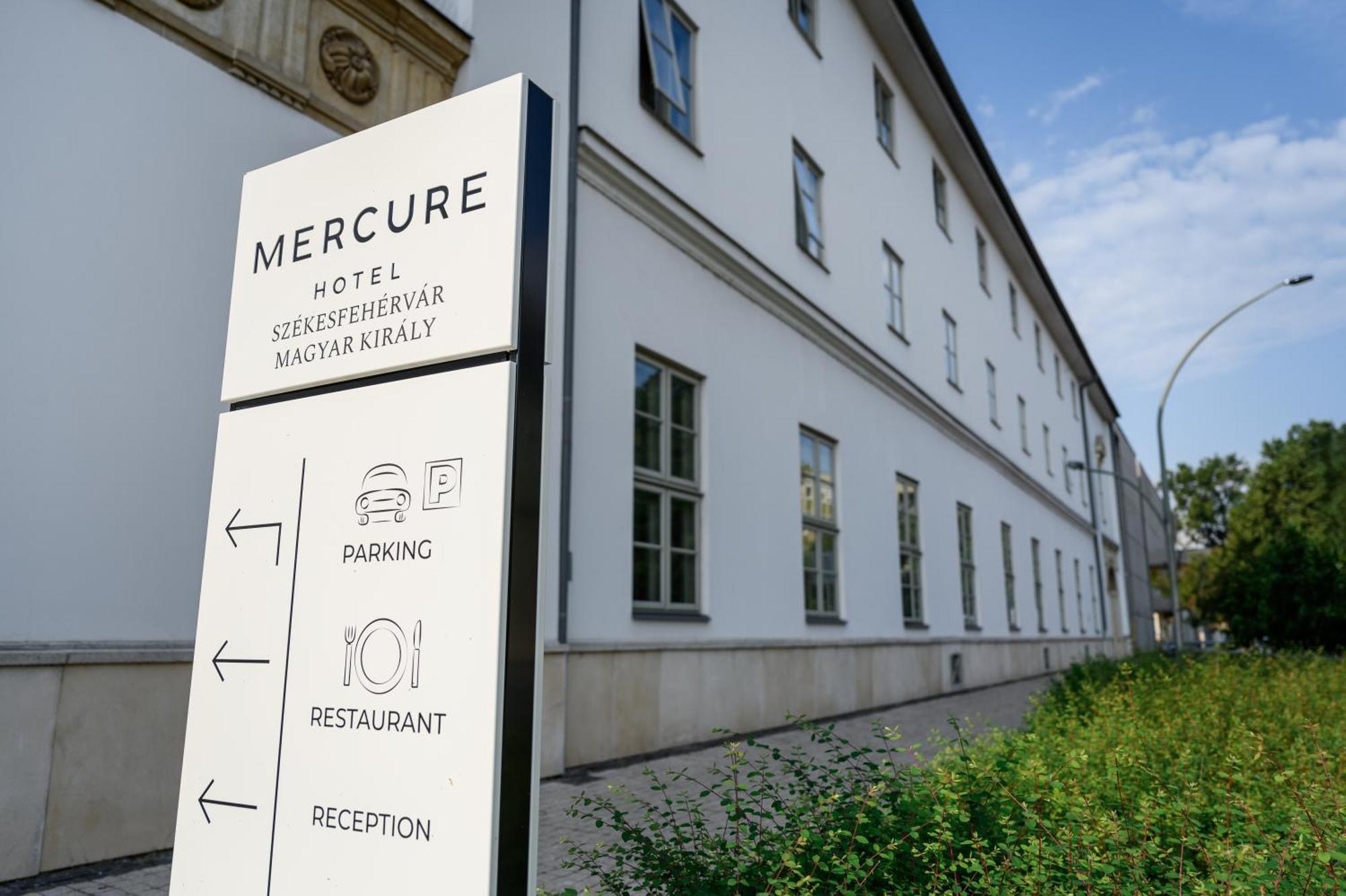 Mercure Szekesfehervar Magyar Kiraly المظهر الخارجي الصورة