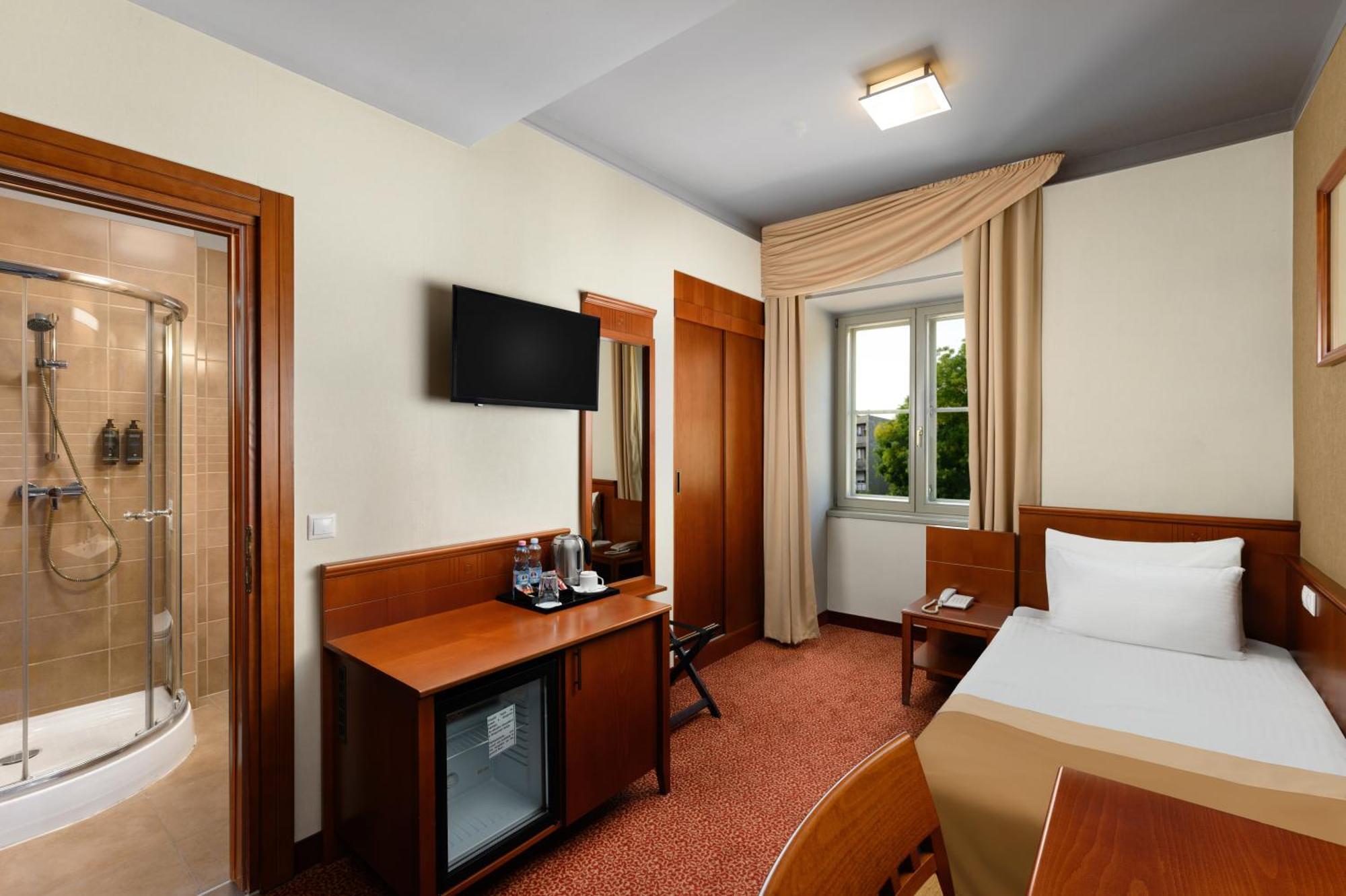 Mercure Szekesfehervar Magyar Kiraly المظهر الخارجي الصورة