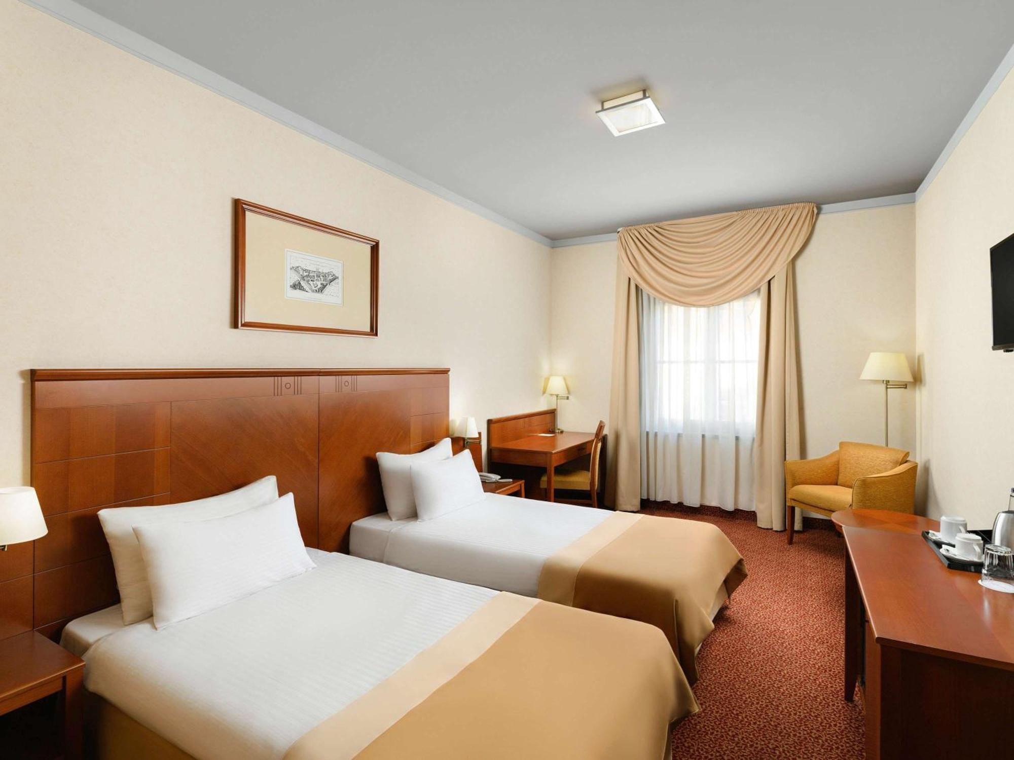 Mercure Szekesfehervar Magyar Kiraly المظهر الخارجي الصورة