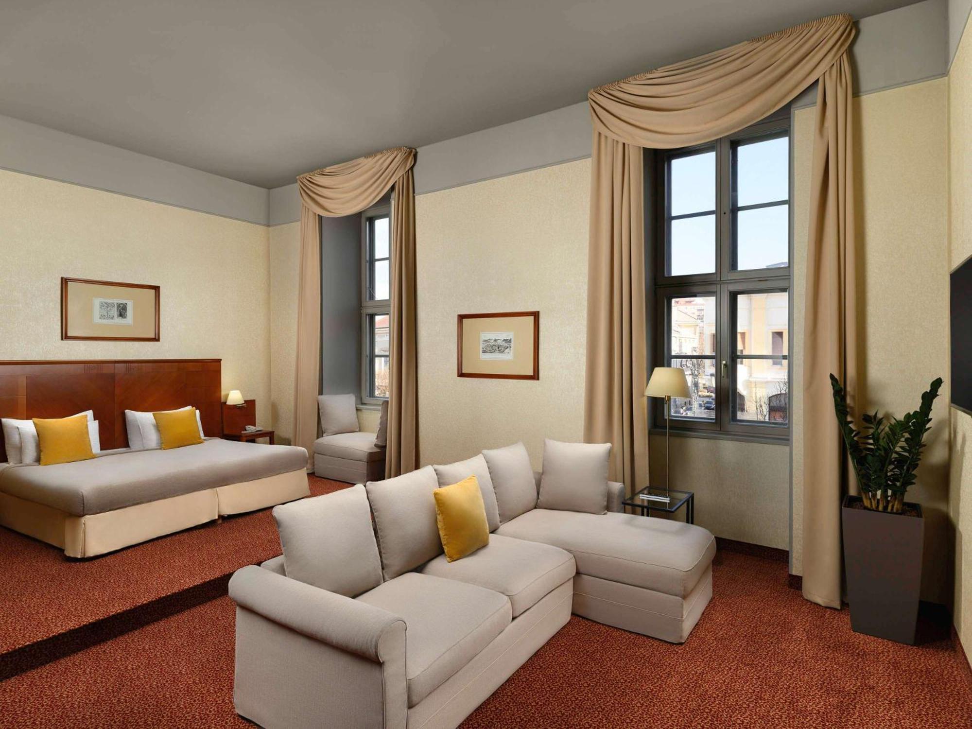 Mercure Szekesfehervar Magyar Kiraly المظهر الخارجي الصورة