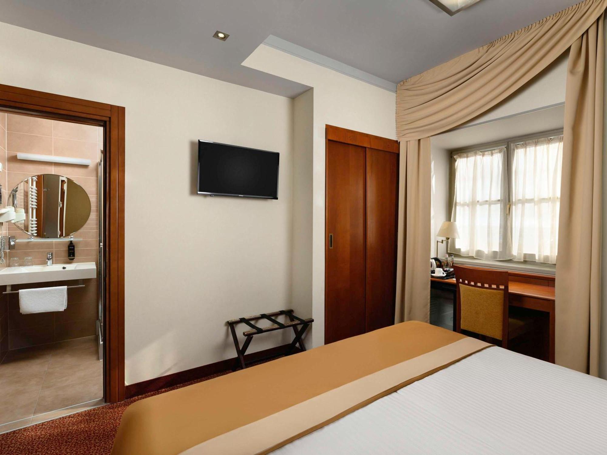 Mercure Szekesfehervar Magyar Kiraly المظهر الخارجي الصورة