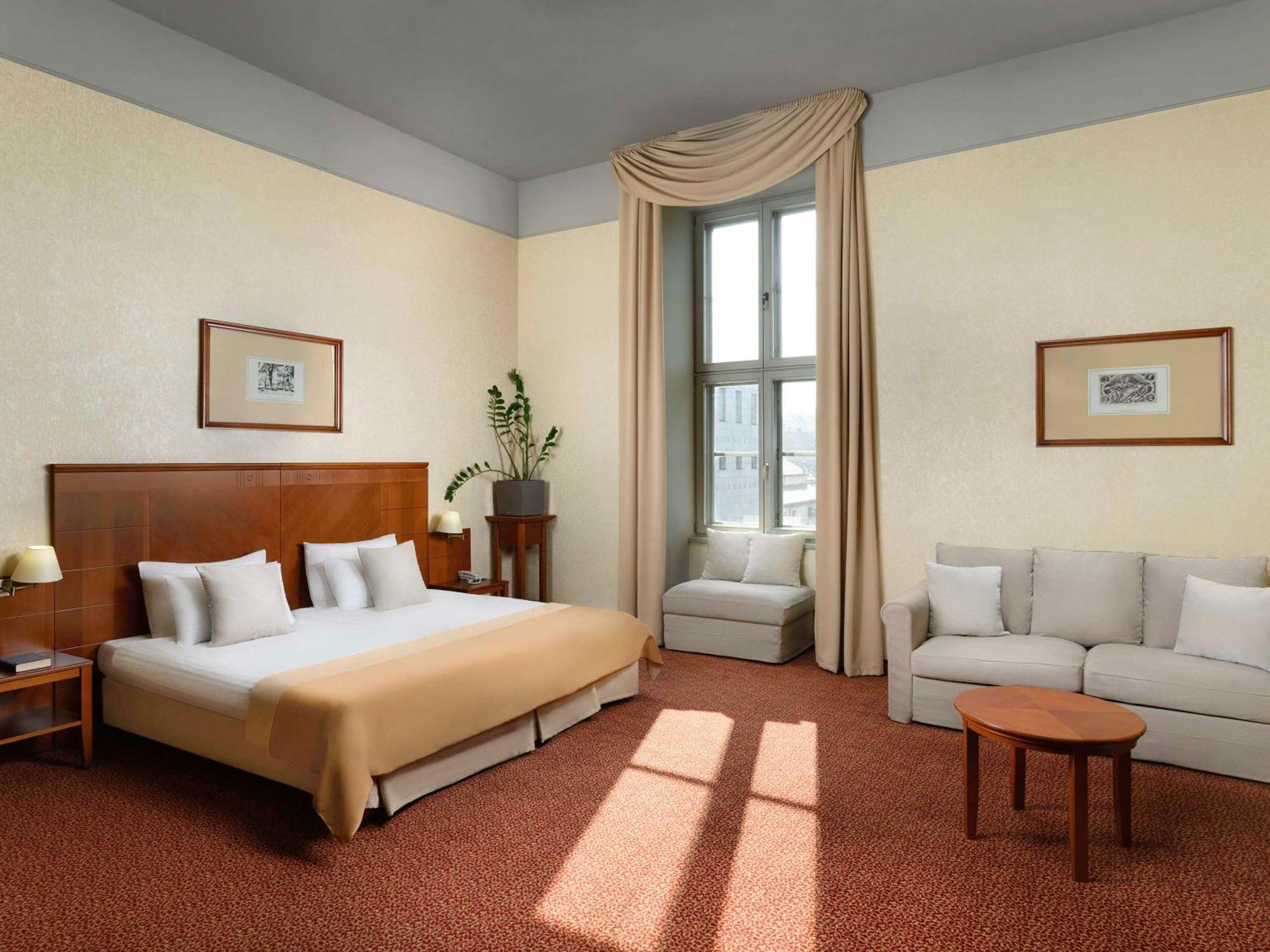 Mercure Szekesfehervar Magyar Kiraly المظهر الخارجي الصورة