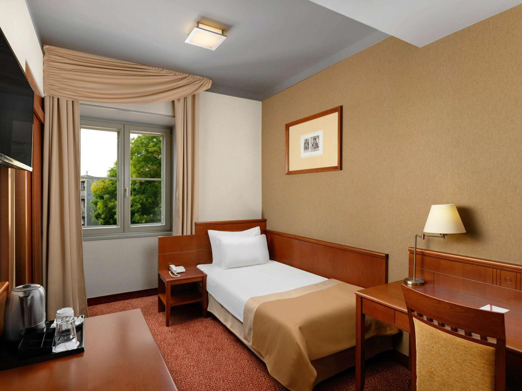 Mercure Szekesfehervar Magyar Kiraly المظهر الخارجي الصورة