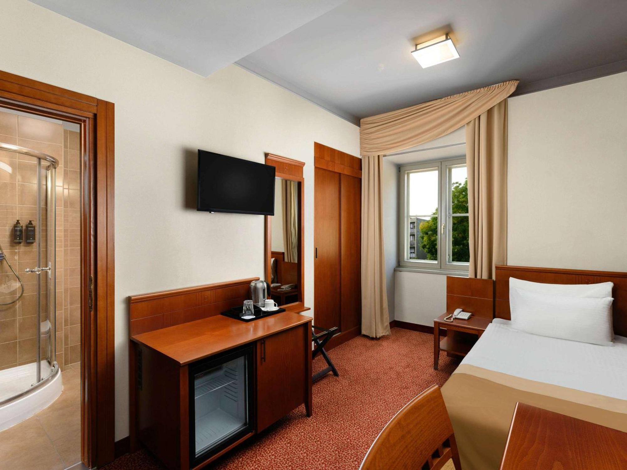 Mercure Szekesfehervar Magyar Kiraly المظهر الخارجي الصورة